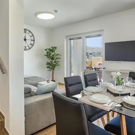 Romka Tatil Evi